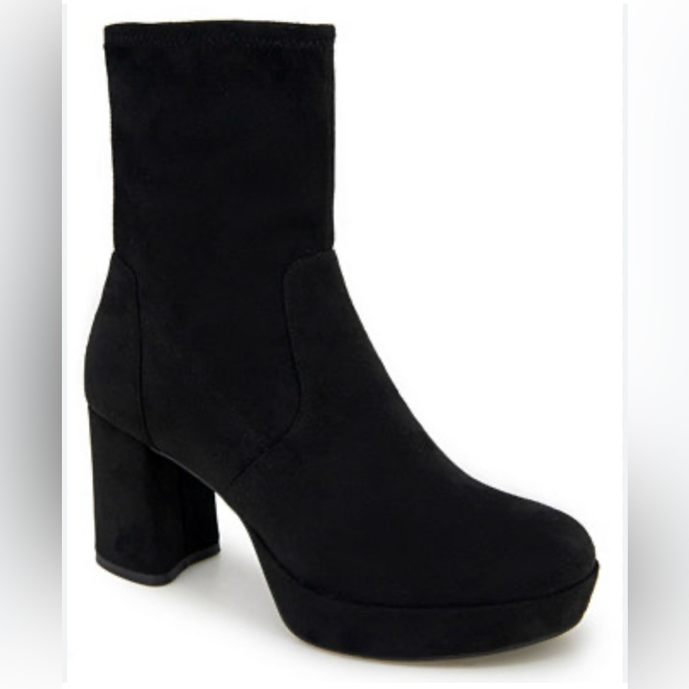 Kenneth Cole Reaction Black Heeled Boots